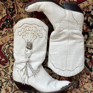 Zodiac Women's White Boots